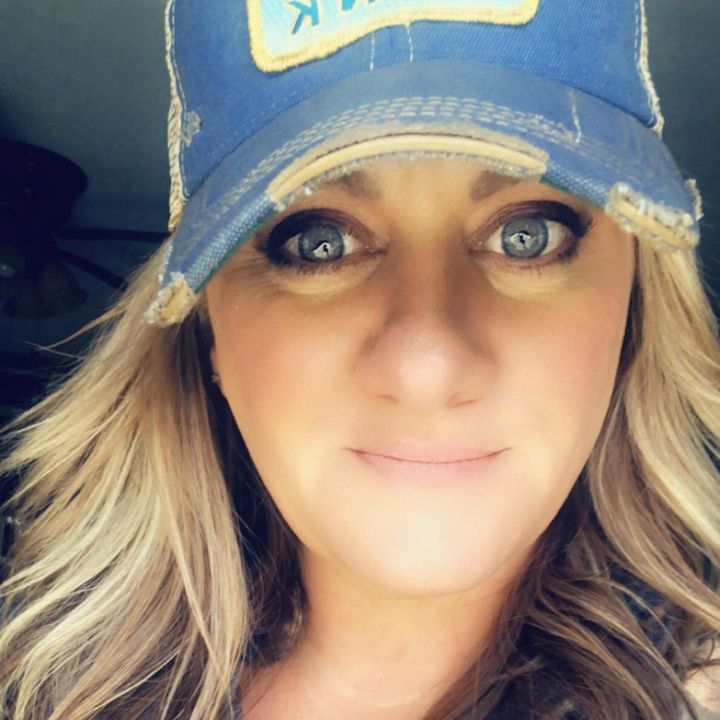 Profile Picture of Chandra Caplinger (@chandralynn9876) on Tiktok