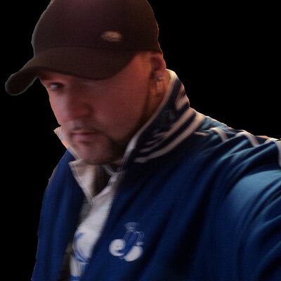 Profile Picture of François Martineau (@Frank_2Faces) on Twitter