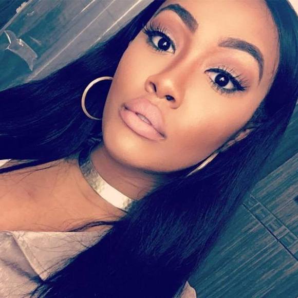 Profile Picture of Brianna Little (@beeinspired) on Poshmark