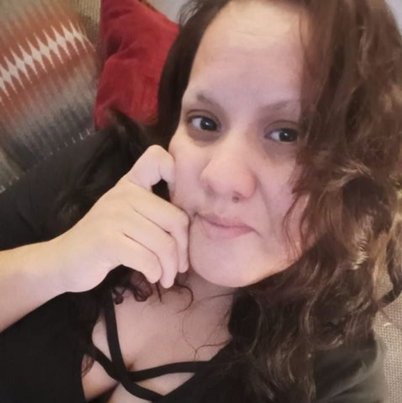 Profile Picture of Isabel Ortega (@isabelortega192) on Poshmark