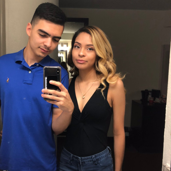 Profile Picture of Emily Alvarez (@emilyalvarez) on Poshmark