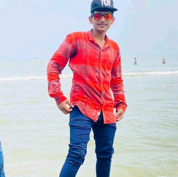 Profile Picture of Syed Pasha (@syedp4881) on Poshmark