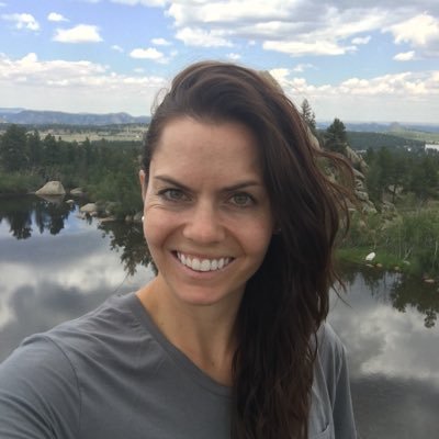Profile Picture of Adrianne Larson (@@LarsonTwin1) on Twitter