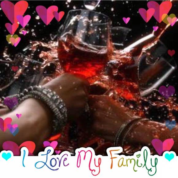 Profile Picture of Crystalliss Pastorino (@crystalliss) on Poshmark