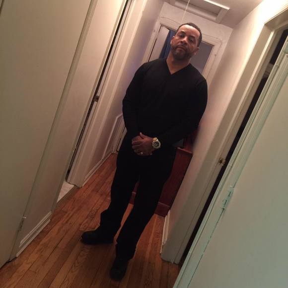 Profile Picture of Dwayne Miles (@waynemills23) on Poshmark