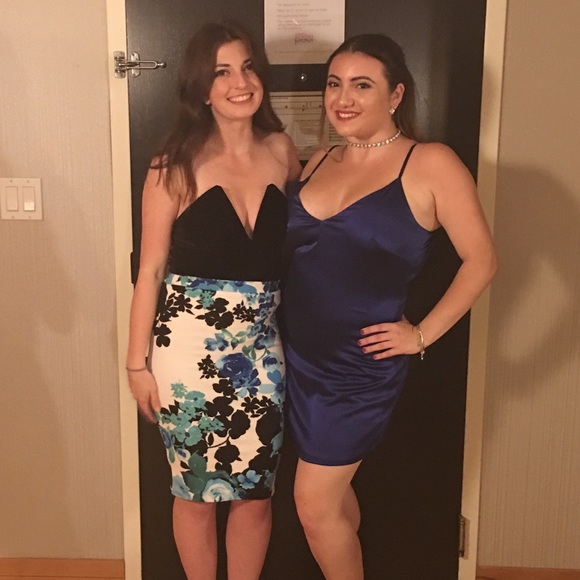 Profile Picture of Gabriella Campen (@gabriellacamp) on Poshmark