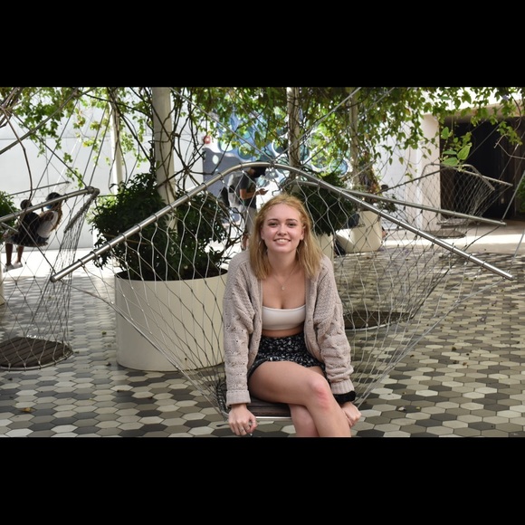 Profile Picture of Rose Parker (@roseparker18) on Poshmark