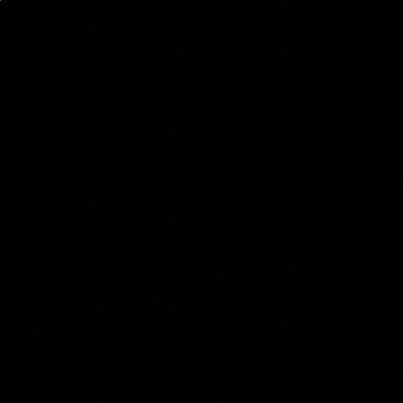 Profile Picture of Alisha Bennett (@alishabennett02) on Poshmark