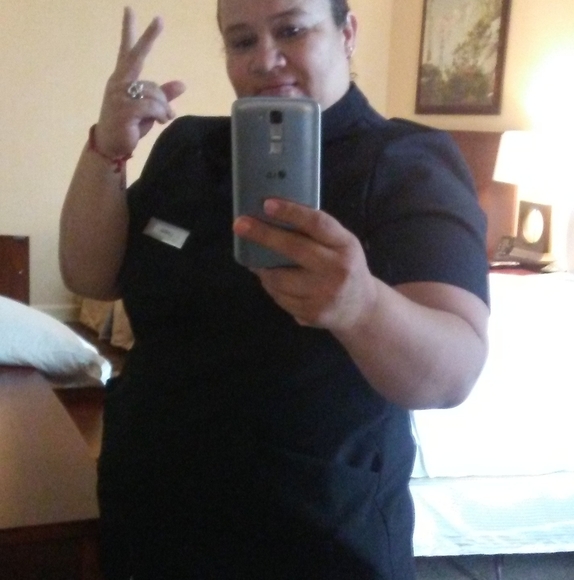 Profile Picture of Lorena Salinas (@9566068897) on Poshmark