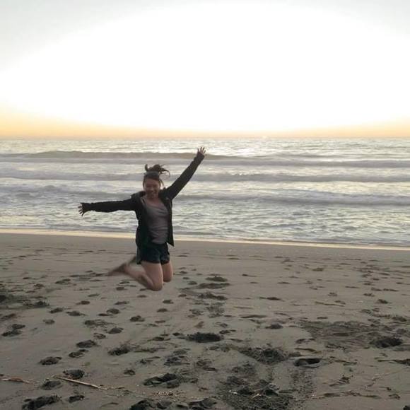 Melanie Ly - Poshmark Profile Picture of Melanie Ly (@lymelanie) on Poshmark