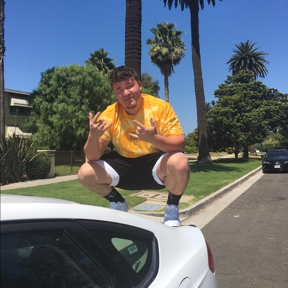 Zach Verney - Poshmark Profile Picture of Zach Verney (@zachverney) on Poshmark