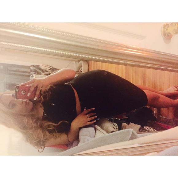 Aashika Dhiva - Poshmark Profile Picture of Aashika Dhiva (@aashikadhiva) on Poshmark