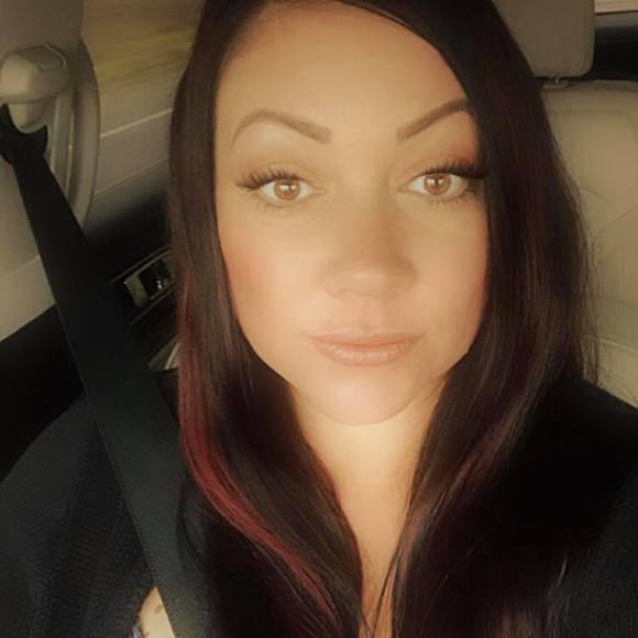 Profile Picture of Allison Rangel (@allisonrangel) on Poshmark