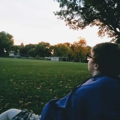 Profile Picture of Aaron_is_boring (@Aaron82010397) on Twitter