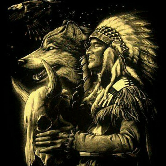 Profile Picture of Leea Vanzile (@iycess82) on Poshmark