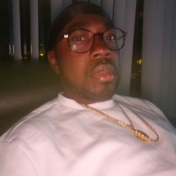 Profile Picture of Kofi Agyeman (@kofi_agyeman) on Poshmark