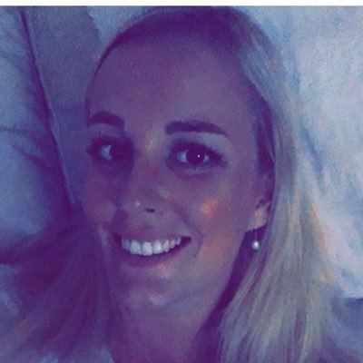 Profile Picture of Juju  💁🏼‍♀️ (@JuliaSchroeder) on Twitter