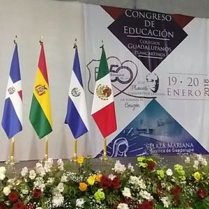 Profile Picture of Olivia Reyna (@oliviareynahmig) on Twitter