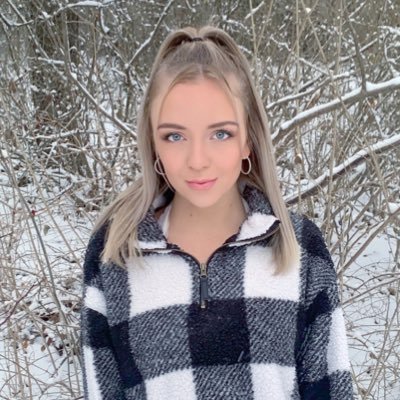 Profile Picture of Alexis Crawford (@alexislynne36) on Twitter