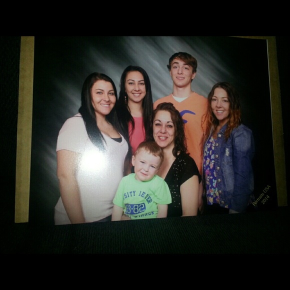 Profile Picture of Rose Chaney (@rosechaney22) on Poshmark