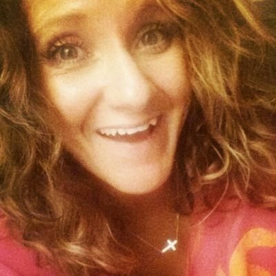 Profile Picture of B. Kara Sharp (@karalovespink) on Twitter