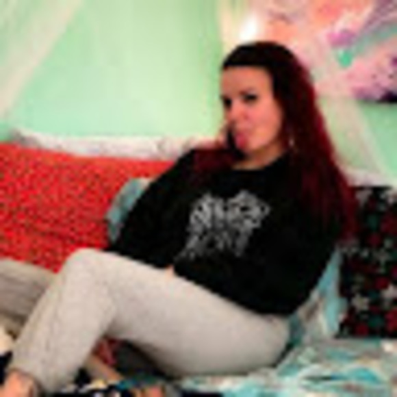 Profile Picture of Sam Ziomek (@sammyziomek) on Poshmark