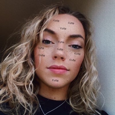 Profile Picture of Carly Cook (@carlycookk_) on Twitter