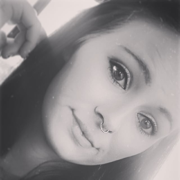 Profile Picture of Shawna Lynn staten (@eveysmommy19) on Poshmark