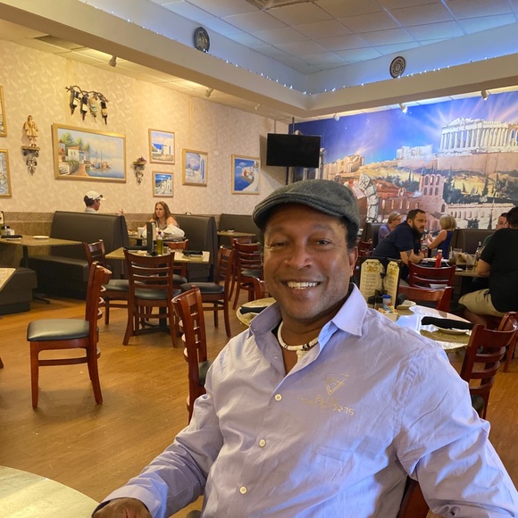 Profile Picture of Ian Mckinnon (@mikey55j) on Poshmark