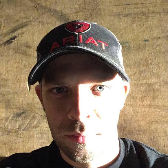 Profile Picture of Brandon Melching (@bmelching86) on Poshmark