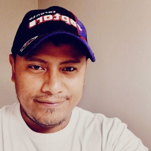 Robert Vanelop - Poshmark Profile Picture of Robert Vanelop (@robertvanelop) on Poshmark