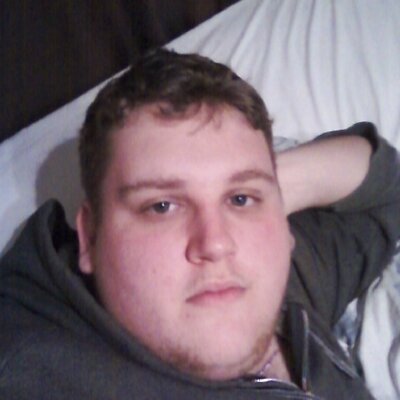 Profile Picture of Mike Raczka (@vonalzemar) on Twitter