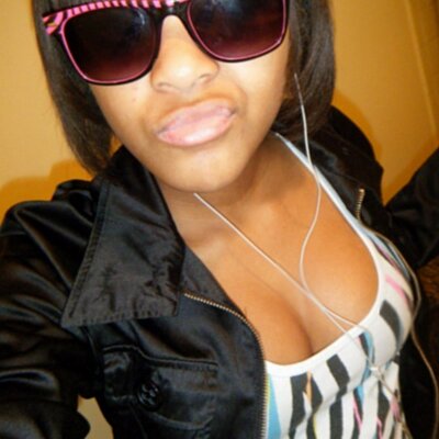 Profile Picture of Cayla Nelson (@bootifulgurl3) on Twitter