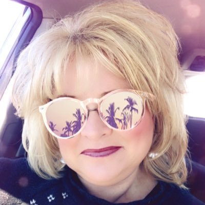Profile Picture of Susan Calhoun (@SusieQMO) on Twitter
