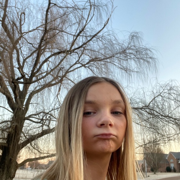 Profile Picture of Audrey Eckert (@audreyhope18) on Poshmark