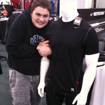 Profile Picture of Tyler Ray Pedigo (@ChefArrows2011) on Twitter