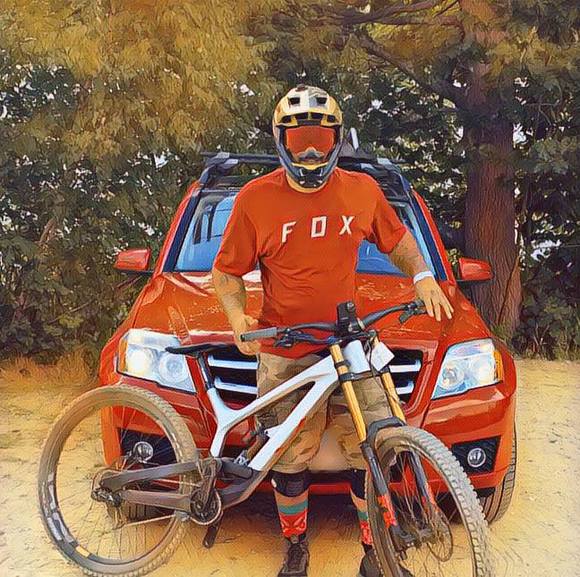 Profile Picture of Dave Davidson (@davedavidson) on Poshmark