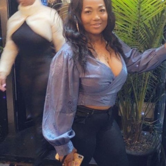 Profile Picture of Cheryl Jarvis (@cheryljarvis16) on Poshmark