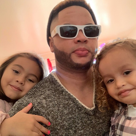 Profile Picture of Alejandro Toribio (@diosalas) on Poshmark