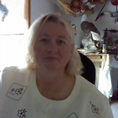 Profile Picture of Annette Costello (@AnnetteCostell3) on Twitter