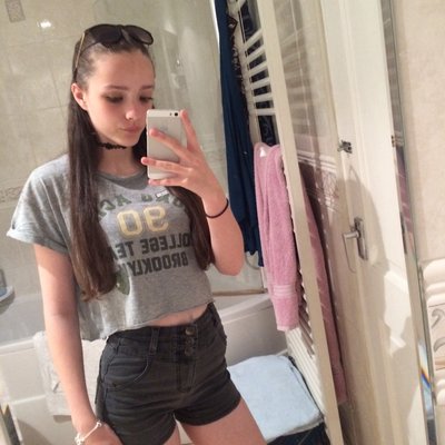 Profile Picture of Vicky Mackenzie (@Vickymackenzie9) on Twitter