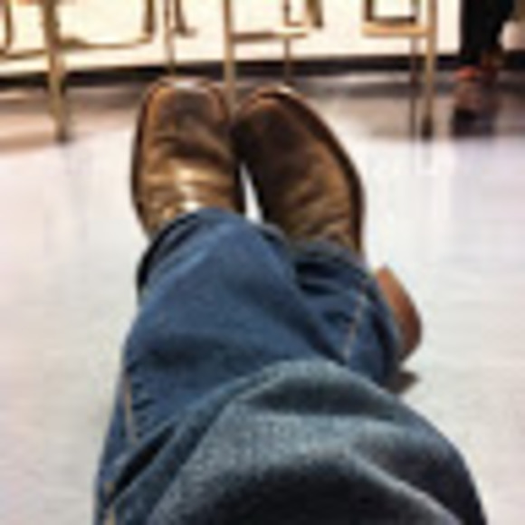 Profile Picture of Sydney Hrycyk (@skhrycyk82) on Poshmark