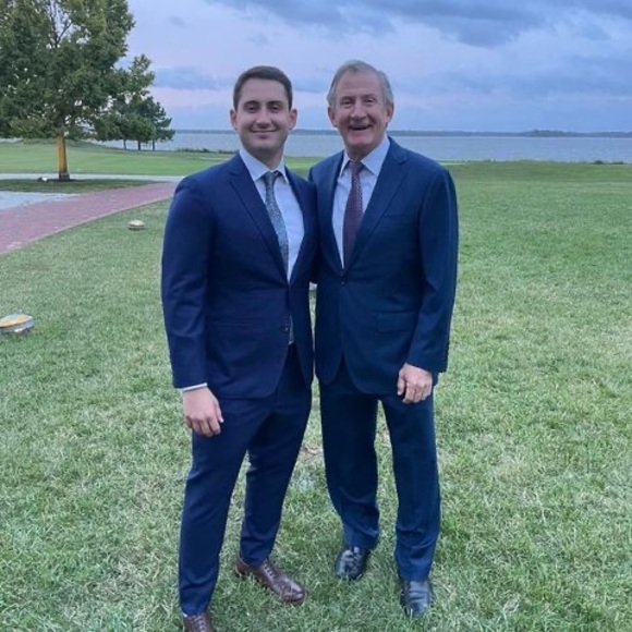 Brendan Mannix - Poshmark Profile Picture of Brendan Mannix (@mannixjbrendan) on Poshmark