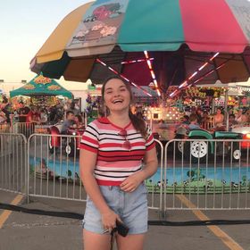 Profile Picture of Kenzie (@mackenziemoses) on Pinterest