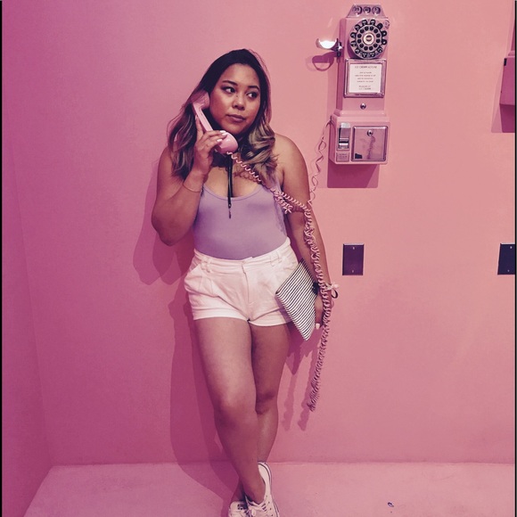 Profile Picture of Marilyn Tran (@marilynniee) on Poshmark