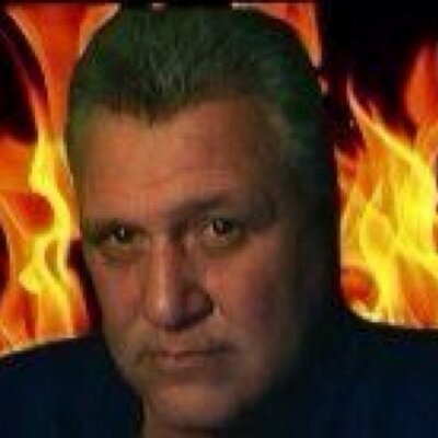 Profile Picture of Darryl Howell (@snakeeyesdeuce) on Twitter
