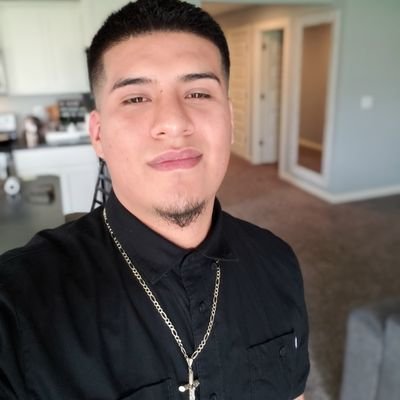 Profile Picture of Miguel Chavez (@M_Chavez13) on Twitter