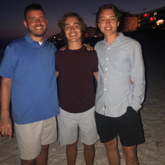 Profile Picture of Patrick Gray (@patrickgray34) on Poshmark