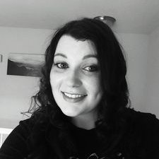 Profile Picture of Jessie Batson (@jessbmyself) on Twitter