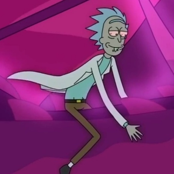 Profile Picture of Caitlynn Pasquini (@birbz) on Poshmark